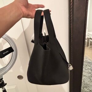 Chic Black Shoulder Bag